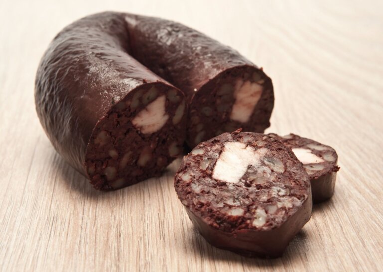 Too much black pudding? This post takes a look at whether it's possible to freeze black pudding so it can be enjoyed another day. 
