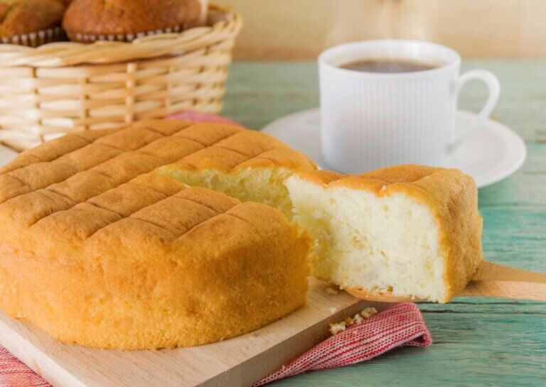 Can you freeze a sponge cake?